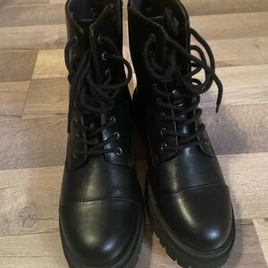 Black Lace-Up Women's Boots